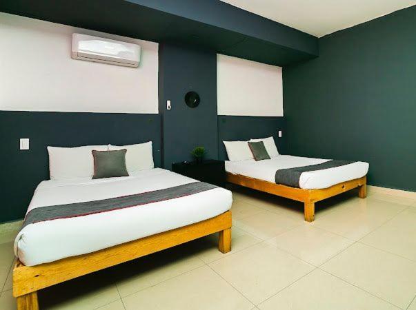 Adhoc Plaza Hotel มอนแตร์เรย์ ภายนอก รูปภาพ